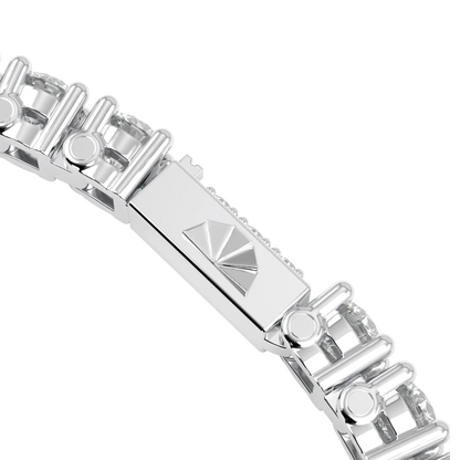 Blacklock Classic bracelet in Platinum with Diamond — catch close up view
