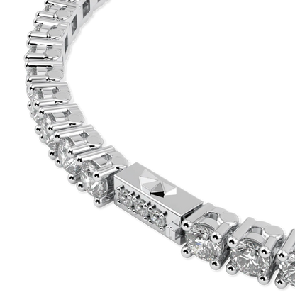 Platinum Diamond 5.90cts tennis bracelet from Blacklock's Classic collection — close-up