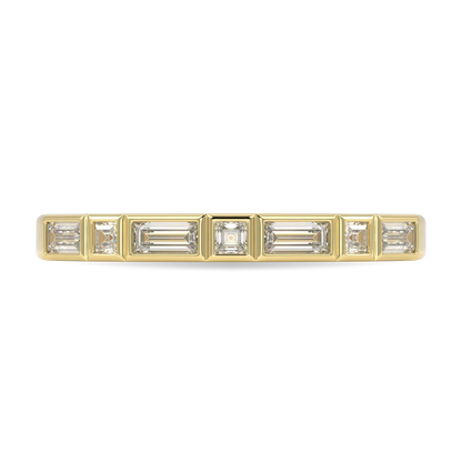 Handcrafted Yellow Gold wedding band with 0.28cts of Diamond by Blacklock, Force collection — detail view
