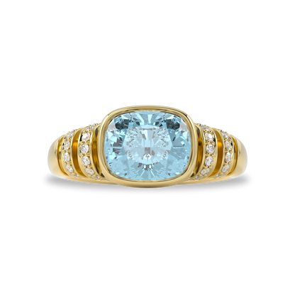 Blacklock Miami ring in White Gold with Aquamarine and Diamond — worn view