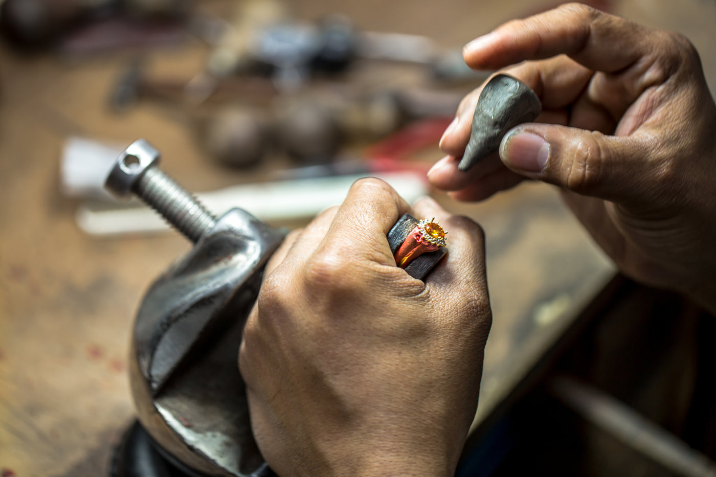 Engagement Rings Designed in London With Exceptional Craftsmanship