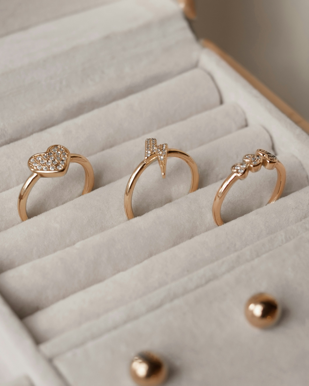 Types of Bespoke Jewellery Commissioned in London